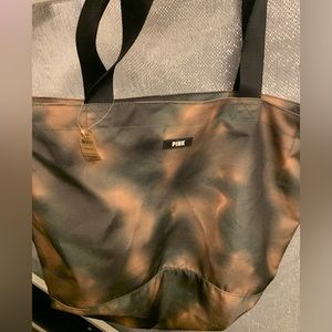 Large Victoria secret pink bag NWT